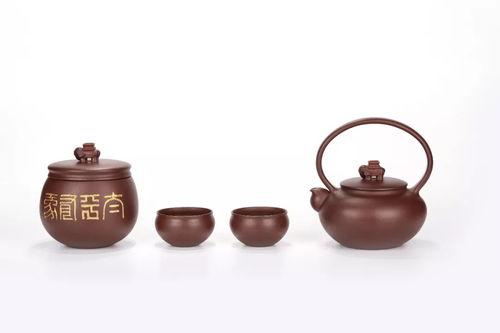 鮑青 壺藝華章 中國陶瓷藝術大師張紅華師徒紫砂作品展