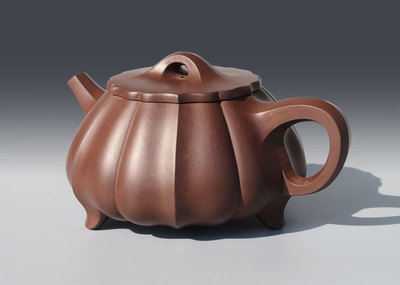 尹琴紫砂壺 泥石無界，紫砂藝術的新境界