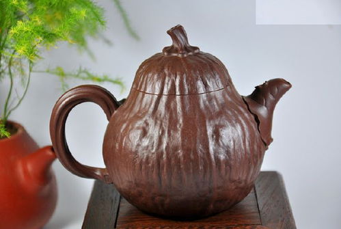 靜說紫砂丨端莊高雅的藝術風格 王小龍的紫砂藝術